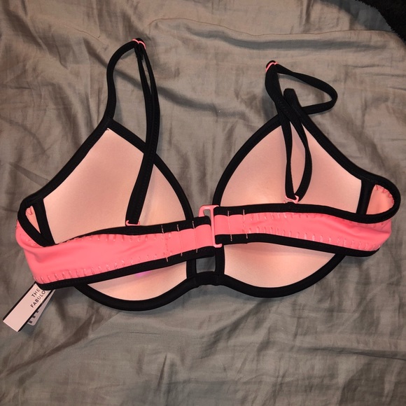 Victoria Secret Bikini Top! - Picture 2 of 3